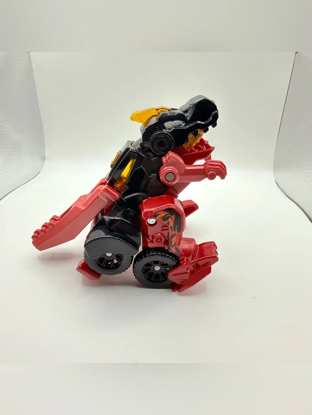 VTech Switch N Go Dinosaur T Rex Muscle Car Transforms & Lights Up